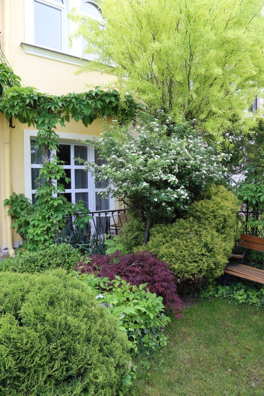 Panorama Panzio Hotel Eger Exterior photo