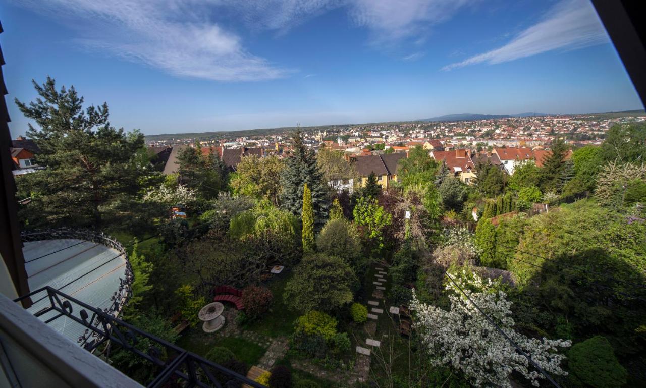 Panorama Panzio Hotel Eger Exterior photo